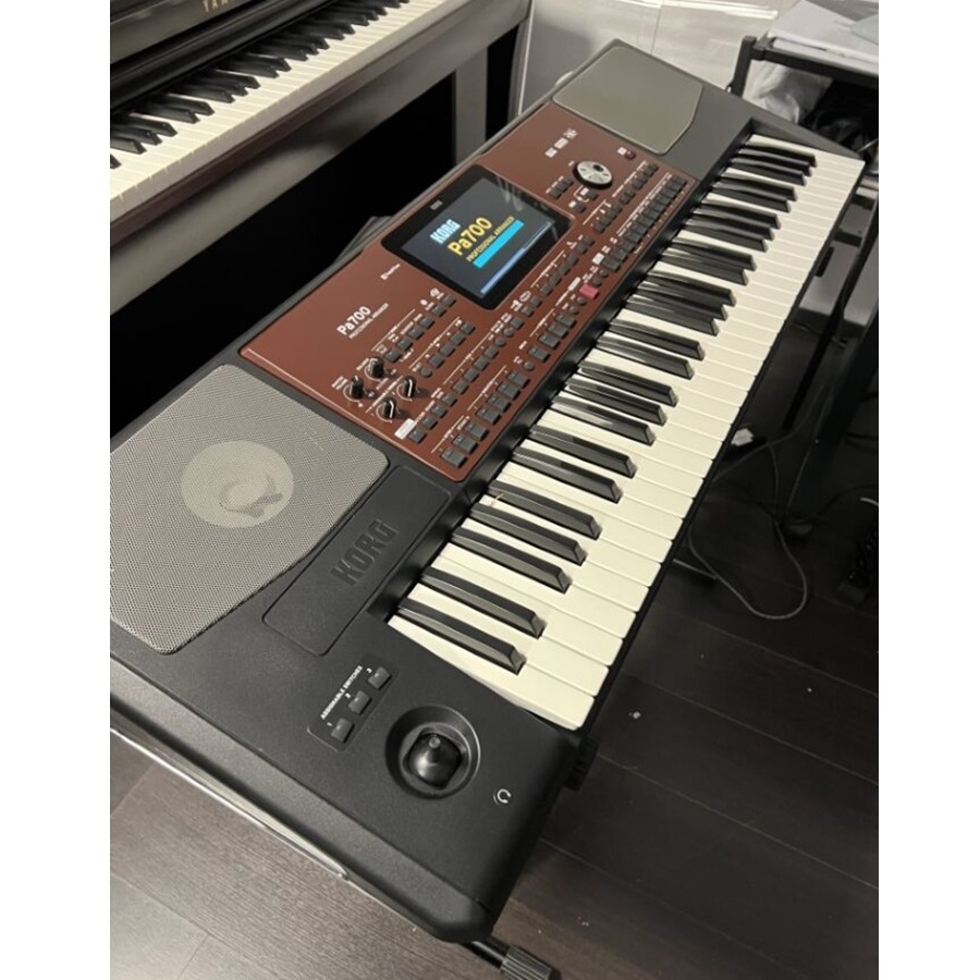 Korg PA700 Keyboard Occasion